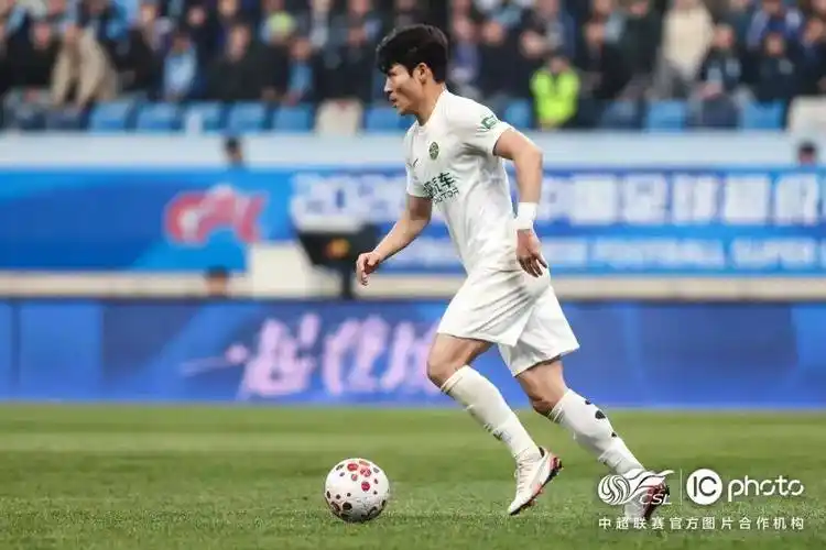 亚冠联赛：浦和红钻 VS 上海海港